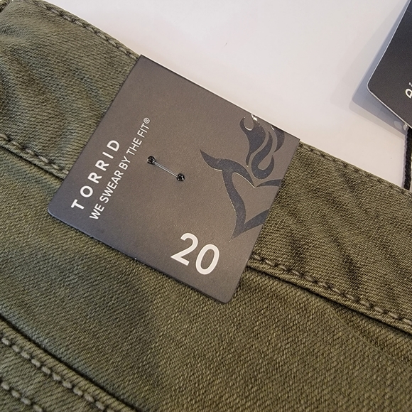 Torrid ULTRA SKINNY CROPPED Olive Wash Plus Size 20 NWT! - Picture 14 of 14